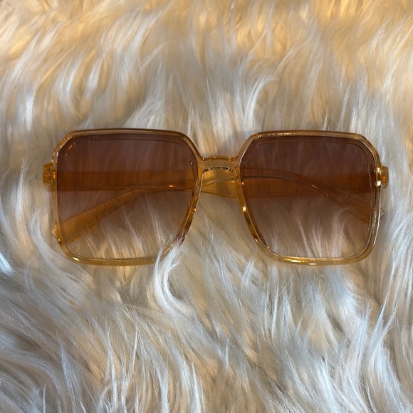 Accessories - Stylish  Sunglasses